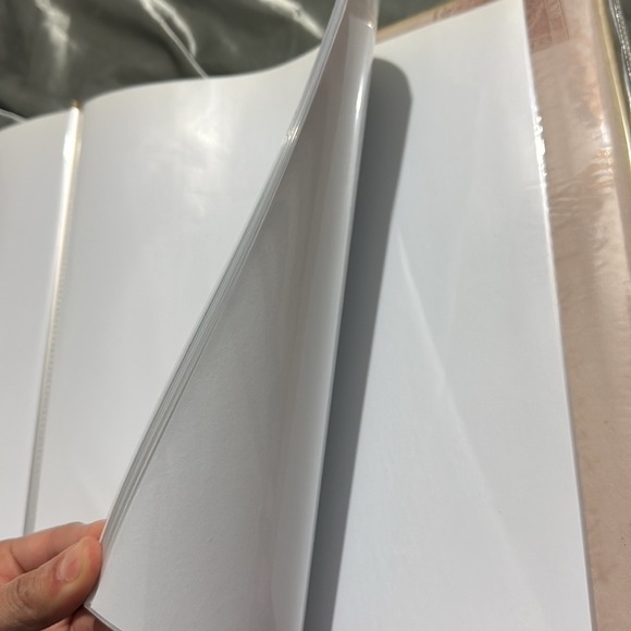 Scrapbook Album 40 Pages CraftSmart Scrapbooking Craft Arts Book New World Map - Picture 6 of 12